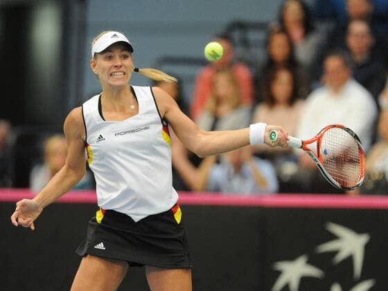 Leipzig Angelique Kerber,(GER) beim Fed Cup Deutschland vs Schweiz, 06.02.16, Angelique Kerber (GER) vs Timea Bacsinszky,(SUI) Copyright: Franz Eibner-Pressefoto EP_PFZ
