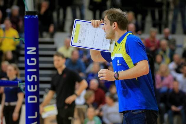 Schwerin, 06. February 2016 Volleyball, Saison 2015 2016, Bundesliga Frauen, Schweriner SC - Rote Raben Vilsbiburg: Felix Koslowski (Trainer Schweriner SC)