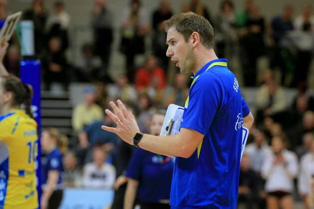 Schwerin, 06. February 2016 Volleyball, Saison 2015 2016, Bundesliga Frauen, Schweriner SC - Rote Raben Vilsbiburg: Felix Koslowski (Trainer Schweriner SC)