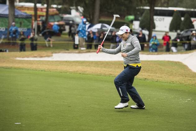 February 06, 2016: Ha Na Jang birdies hole 18 and celebrates her victory with an 11 under at the Coates Golf Championship in Ocala, FL. (Photograph by Roy K. Miller Icon Sportswire) GOLF: FEB 06 LPGA Golf Damen - Coates Golf Championship - Fourth Round Icon160206001 EDITORIAL USE ONLY