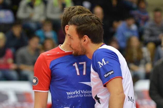 07.02.2016, xtkx, Volleyball 1.Bundesliga, United Volleys Frankfurt - SVG Lüneburg, emspor v.l. Jan Zimmermann (United Volleys) , Florian Ringseis (United Volleys) ,