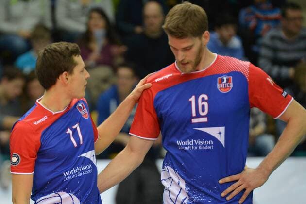 07.02.2016, xtkx, Volleyball 1.Bundesliga, United Volleys Frankfurt - SVG Lüneburg, emspor v.l. Jan Zimmermann (United Volleys) , Christian Duennes (United Volleys) ,