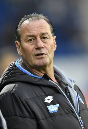 vor dem Spiel: Trainer Coach Huub Stevens TSG 1899 Hoffenheim TSG 1899 Hoffenheim vs SV Darmstadt 98 Lilien 07.02.2016 TSG 1899 Hoffenheim vs SV Darmstadt 98 Lilien