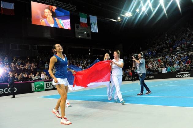 Kristina Mladenovic (FRA) Caroline Garcia (FRA) Pauline Parmentier (FRA) Oceane Dodin (FRA) Amelie Mauresmo (FRA) TENNIS : Fed Cup - FRA vs ITA - 07 02 16 TennisMagazinex 