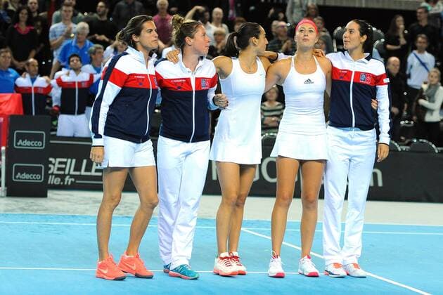 Kristina Mladenovic (FRA) Caroline Garcia (FRA) Pauline Parmentier (FRA) Oceane Dodin (FRA) Amelie Mauresmo (FRA) TENNIS : Fed Cup - FRA vs ITA - 07 02 16 TennisMagazinex 