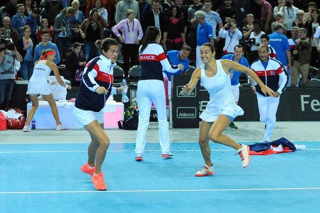 Kristina Mladenovic (FRA) Caroline Garcia (FRA) Pauline Parmentier (FRA) Oceane Dodin (FRA) Amelie Mauresmo (FRA) TENNIS : Fed Cup - FRA vs ITA - 07 02 16 TennisMagazinex 