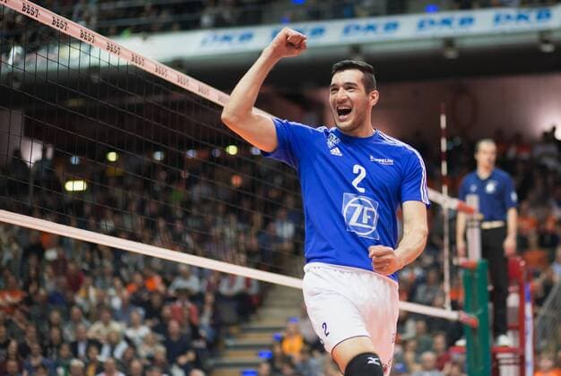Berlin, Deutschland, 07.02.2016: Volleyball Bundesliga Saison 2015 2016 - Berlin Recycling Volleys - VfB Friedrichshafen. Maximiliano Gauna (VfB Friedrichshafen 2)