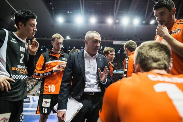 Berlin, Deutschland, 07.02.2016: Volleyball Bundesliga Saison 2015 2016 - Berlin Recycling Volleys - VfB Friedrichshafen.