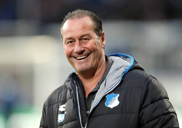 Sinsheim Fußball TSG 1899 Hoffenheim vs. SV Darmstadt 98, Trainer Huub Stevens (Hoffenheim)