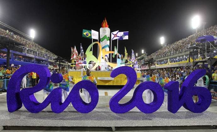 Themen der Woche - Sport Bilder des Tages - SPORT (160208) -- RIO DE JANEIRO, Feb. 8, 2016 -- A float of the Olympic and Paralympic Games Rio 2016 takes part in a parade during the Rio de Janeiro Carnival, at the Marques de Sapucai Sambadrome in Rio de Janeiro, Brazil, on Feb. 7, 2016. Marcos Arcoverde AGENCIA ESTADO) BRAZIL-RIO DE JANEIRO-SOCIETY-CARNIVAL e AE 