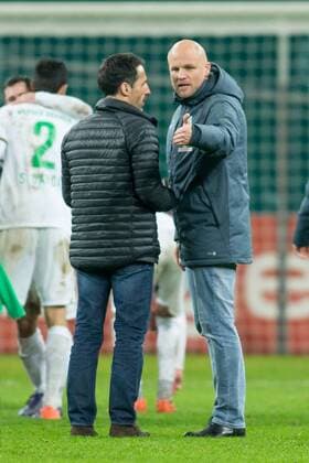 Leverkusen Direktor Profifussball Rouven Schroeder (SV Werder Bremen) im Gespraech mit Geschaeftsfuehrer, Manager Thomas Eichin (SV Werder Bremen) nach dem Spiel bei der DFB-Pokal Viertelfinale Partie zwischen Bayer 04 Leverkusen und dem SV Werder Bremen am 09.02.2016, Copyright: Schülerx xEibner-Pressefoto EP_jse