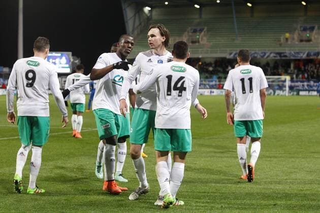Fußball, Coupe de France, ESTAC Troyes - AS St. Etienne joie Neal Maupay (Saint Etienne) Florentin Pogba (Saint Etienne) Kristian Selnaes Ole (Saint Etienne) FOOTBALL : ES Troyes AC vs AS St. Etienne - Coupe de France - 10 02 2016 - GwendolineLeGoffx 