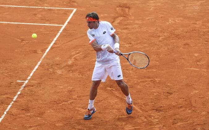Spanish tennis player David Ferrer in action against Argentinian Renzo Olivo during the ATP Tennis Herren Tenis Buenos Aires in Argentina, 11 February 2016. EFE David Fernandez DAVID FERRER VS RENZO OLIVO !ACHTUNG: NUR REDAKTIONELLE NUTZUNG!  BAS04 20160211-635908225582500702