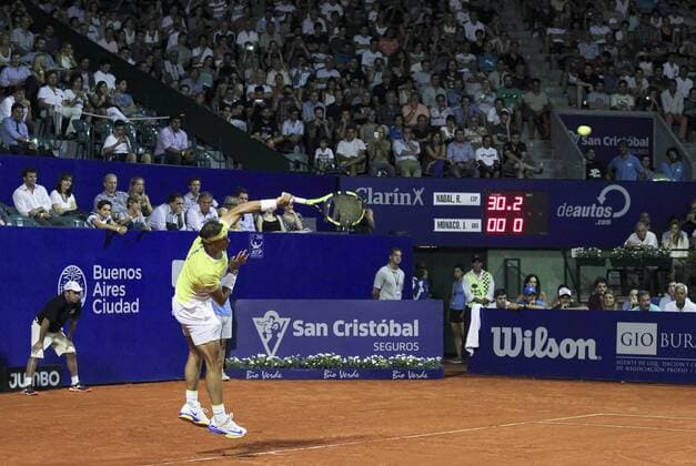 Spanish Rafel Nadal in action against Argentine Juan Monaco during his match of the tennis ATP Tennis Herren Tournament of Buenos Aires, Argentina, 11 February 2016. EFE David Fernandez ATP tournament of Buenos Aires !ACHTUNG: NUR REDAKTIONELLE NUTZUNG!  BAS00 20160212-635908434703905935