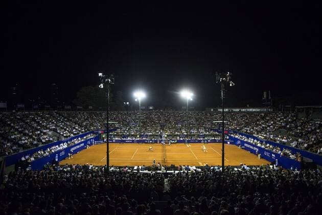 (160212) -- BUENOS AIRES, Feb. 12, 2016 -- Spanish tennis player Rafael Nadal (R) and Argentina s Juan Monaco (L) compete during the match of the ATP Tennis Herren Argentina Open at Buenos Aires Lawn Tennis Club in Buenos Aires, capital of Argentina, on Feb. 11, 2016. Martin Zabala) (fnc) (rtg) (SP)ARGENTINA-BUENOS AIRES-TENNIS-OPEN e MARTINxZABALA 