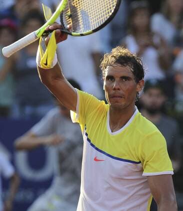 Spanish tennis player Rafael Nadal defeats Italian Paolo Lorenzi during the ATP Tennis Herren Buenos Aires quarter-final match in Argentina, 12 February 2016. EFE David Fernandez PAOLO LORENZI VS RAFAEL NADAL !ACHTUNG: NUR REDAKTIONELLE NUTZUNG!  BAS33 20160212-635909163586127560