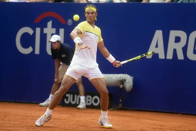 Spanish Rafel Nadal returns the ball to Austrian Dominic Thiemi during the semifinals match of the tennis ATP Tennis Herren Tournament of Buenos Aires, Argentina, 13 February 2016. ATP TOURNAMENT OF BUENOS AIRES !ACHTUNG: NUR REDAKTIONELLE NUTZUNG!  BAS20 20160213-635909907592064216