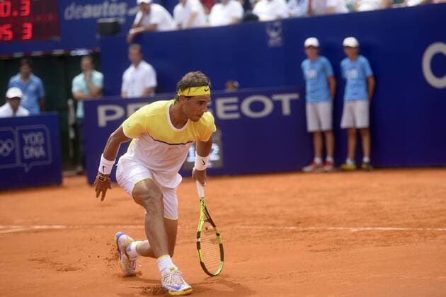 Spanish Rafel Nadal returns the ball to Austrian Dominic Thiemi during the semifinals match of the tennis ATP Tennis Herren Tournament of Buenos Aires, Argentina, 13 February 2016. ATP TOURNAMENT OF BUENOS AIRES !ACHTUNG: NUR REDAKTIONELLE NUTZUNG!  BAS20 20160213-635909931088623103