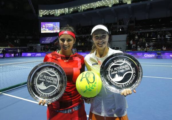 Themen der Woche - Sport Tennis, WTA Turnier in St. Petersburg, Martina Hingis und Sania Mirza gewinnen im Doppel St.Peterburg ladies trophy 2016. Double.HINGIS M. (SUI) & MIRZA S. (IND)- DUSHEVINA V. (RUS) & KREJCIKOVA B. (CZE).