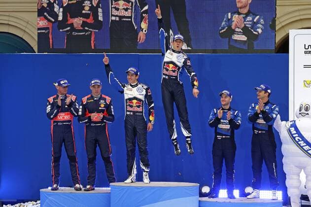 Motorsport, WRC, Rallye Schweden, Siegerehrung John Kennard (NZ), Hayden Paddon (NZ), Julien Ingrassia (F), Sebastien Ogier (F), Mads Ostberg (NOR), Ola FlÃ¸ene (NOR) WRC Motorsport Rallye WM Rally Sweden 2016 Rally Sweden 2016