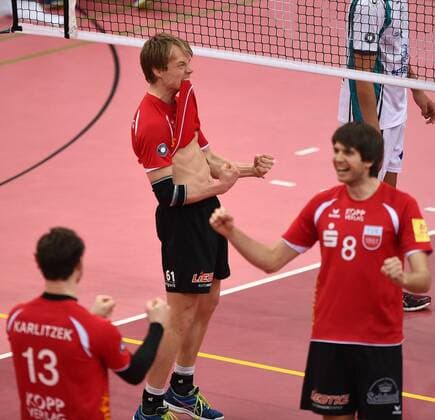 Volleyball Saison 2015 2016 14.02.2016 1. Volleyball Bundesliga TV Rottenburg - SWD powervolleys Dueren JUBEL TVR, Matchwinner Dirk Mehlberg (TV Rottenburg, mitte) 