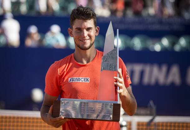 Austrian tennis player Dominic Thiem poses with his trophy during the award ceremony after the final of the ATP Tennis Herren Argentina Open against Spain s Nicolas Almagro in Buenos Aires, capital of Argentina, on Feb. 14, 2016. Dominic Thiem won 2-1 to claim the title. Martin Zabala) (vf) (ah) (SP)ARGENTINA-BUENOS AIRES-TENNIS-OPEN e MARTINxZABALA 