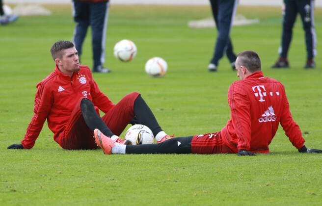 Franck Ribery (re.) mit Cousin Steeven Fussball 1.BL FC Bayern München 15.02.2016 Training