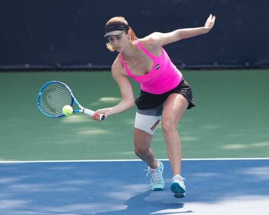 Tsvetana Pironkova (BUL) Tennis - Dubai Tennis Championships 2016 - WTA Tennis Damen - Dubai Duty Free Tennis Stadium - Dubai - - United Arab Emirates - 15 February 2016.