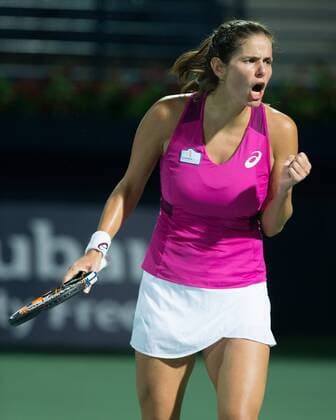 Julia Goerges (GER) macht die Faust und jubelt,Jubel,Emotion, Tennis - Dubai Tennis Championships 2016 - WTA Tennis Damen - Dubai Duty Free Tennis Stadium - Dubai - - United Arab Emirates - 15 February 2016.