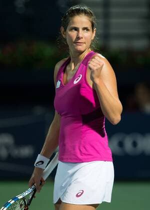 Julia Goerges (GER) macht die Faust und jubelt,Jubel,Emotion, Tennis - Dubai Tennis Championships 2016 - WTA Tennis Damen - Dubai Duty Free Tennis Stadium - Dubai - - United Arab Emirates - 15 February 2016.