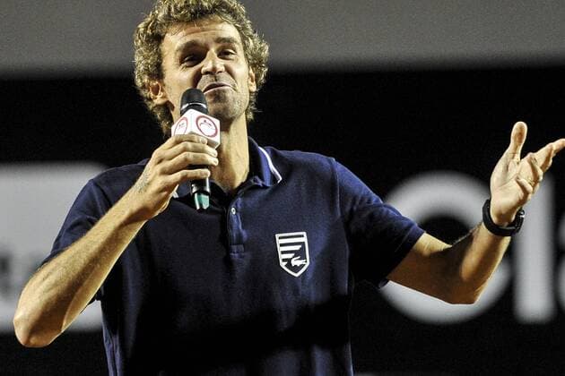 Rio Open 2016 RIO DE JANEIRO, Brazil - 02 16 2016: RIO OPEN 2016 - Gustavo Kuerten receives honor for Rio Open 2016. (Photo: Marcelo Cortes FotoArena)  MarceloxCortes