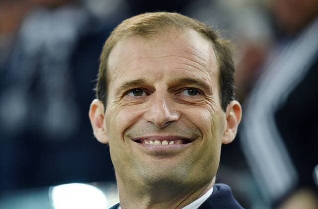FUSSBALL INTERNATIONAL SERIE A 25. Spieltag SAISON 2015 2016 Juventus Turin - SSC Neapel 13.02.2016 Trainer Massimiliano Allegri (Juventus Turin) 