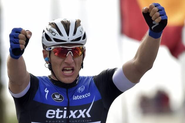 KITTEL Marcel (GER) Rider of ETIXX - QUICK STEP wins before GREIPEL Andre (GER) Rider of LOTTO SOUDAL and STUYVEN Jasper (BEL) Rider of TREK - SEGAFREDO CYCLISME : Tour de l Algarve - Etape 1 - Lagos Albufeira - 17 02 2016 PhotoNews Panoramic 