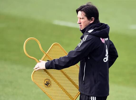 1.FUSSBALL- BUNDESLIGA BAYER 04 LEVERKUSEN TRAINING LEVERKUSEN TRAINER ROGER SCHMIDT. 03022016