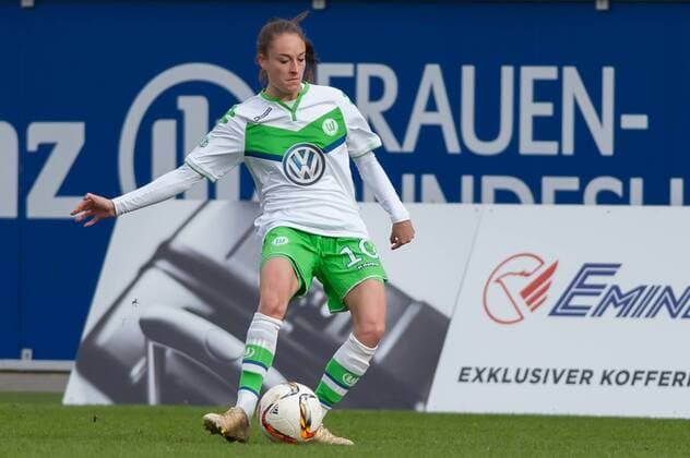 Tessa Wullaert (VfL Wolfsburg, 10) Freisteller, Einzelbild, Aktion, Fussball, Allianz Frauen-Bundesliga, VfL Wolfsburg - FC Bayern München, xobx