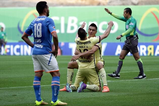 Fussball Mexiko - Feb. 20, 2016 - Mexico - D20021612.JPG.CIUDAD DE MEXICO SportsDeportes-Soccer.- Club America vs Cruz Azul Foto: Agencia EL UNIVERSALCarlos MejiaJMA. Latin News - Feb. 20, 2016  - ZUMAu78_