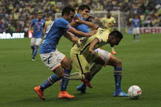 Fussball Mexiko - Feb. 20, 2016 - Mexico - D20021615.JPG.CIUDAD DE MEXICO SportsDeportes-Soccer.- Club America vs Cruz Azul Foto: Agencia EL UNIVERSALCarlos MejiaJMA. Latin News - Feb. 20, 2016  - ZUMAu78_