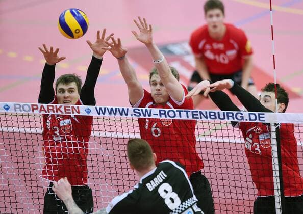 Volleyball 1. Bundesliga Saison 2015 2016 TV Rottenburg - Berlin Recycling Volleys TV Rottenburg Block; Philipp Jankowski, Friederich Nagel und Moritz Karlitzek (v.li.) 