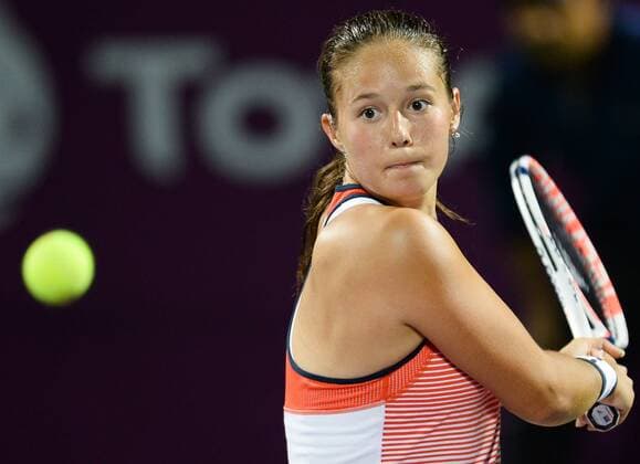 (160222) -- DOHA, Feb. 22, 2016 -- Daria Kasatkina of Russia hits a return to Wang Qiang of China during the women s singles first round match at WTA Tennis Damen Qatar Open 2016 in Doha, Qatar, Feb. 21, 2016. Kasatkina won 2-1. ) (SP)QATAR-DOHA-TENNIS-QATAR OPEN 2016-WOMEN S SINGLES Nikku 