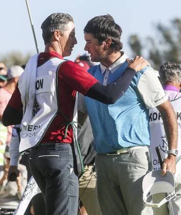 (160222) -- LOS ANGELES, Feb. 22, 2016 -- Bubba Watson(R) of the United States celebrates with his caddie Ted Scott after winning the PGA Golf Herren Tour Northern Trust Open golf tournament at the Riviera Country Club in Pacific Palisades, California, United States on Feb. 21, 2016. Bubba Watson calimed the title for the second time in three years on Sunday.)(wll) (SP)US-LOS ANGELES-GOLF-NORTHERN TRUST OPEN ZhaoxHanrong 