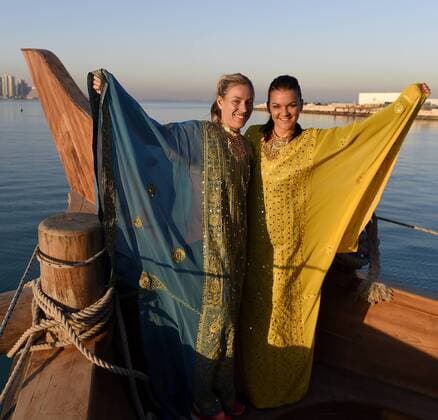 Doha Qatar, Tennis 2016 Qatar Total Open Vor der Doha Skyline : v.L.:Angelique Kerber ,Deutschland und Agnieszka Radwanska ,Polen