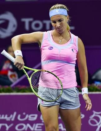 Svetlana Kuznetsova of Russia reacts during the women s singles match against Julia Goerges of Germany at WTA Tennis Damen Qatar Open 2016 at the International Khalifa Tennis Complex of Doha, Qatar, Feb. 22, 2016. Svetlana Kuznetsova won 2-0. ) (SP)QATAR-DOHA-TENNIS-QATAR OPEN 2016-WOMEN S SINGLES Nikku 