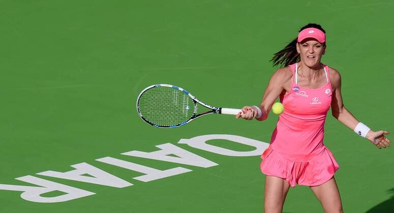 Agnieszka Radwanska of Poland competes during the women s singles second round match against Kateryna Bondarenko of Ukraine at the WTA Tennis Damen Qatar Open 2016 in Doha, Qatar, Feb. 23, 2016. Radwanska won 2-0. ) (SP)QATAR-DOHA-TENNIS-QATAR OPEN 2016-WOMEN S SINGLES Nikku 