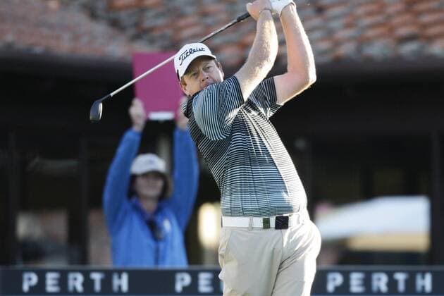 25.02.2016. Perth, Australia. ISPS HANDA Perth International Golf. Steven Jeffress (AUS) hits his first shot for the tournament on tee 1 day 1. xActionxPlusxOperationsx  ActionPlus11710794