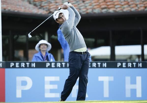 25.02.2016. Perth, Australia. ISPS HANDA Perth International Golf. Edoardo Molinari (ITA) hits his first shot for the tournament on tee 1 day 1. xActionxPlusxOperationsx  ActionPlus11710799