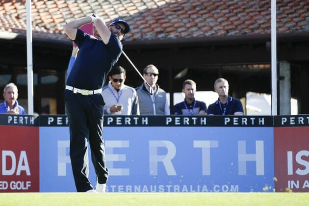 25.02.2016. Perth, Australia. ISPS HANDA Perth International Golf. Adam Bland (AUS) hits his first shot for the tournament on tee 1 day 1. xActionxPlusxOperationsx  ActionPlus11710819