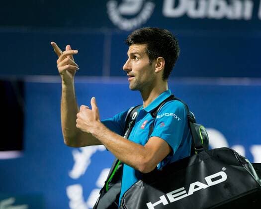Novak Djokovic (SRB) reagiert veraergert auf die Rufe der Zuschauer, verlaesst enttaeuscht den Platz nach seiner Aufgabe, Emotion, Tennis - Dubai Duty Free Tennis Championships - ATP Tennis Herren - - Dubai - - United Arab Emirates - 25 February 2016. Â