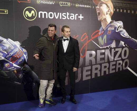 Spanish pilot Jorge Lorenzo (R) poses with former pilot Fonsi Nieto as he arrives at the presentation of the documentary Jorge Lorenzo Guerrero celebrated in Madrid, Spain, 25 February 2016. JORGE LORENZO GUERRERO DOCUMENTARY PRESENTATION !ACHTUNG: NUR REDAKTIONELLE NUTZUNG!  GRA561 20160225-635920332039345602