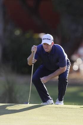 26.02.2016. Perth, Australia. ISPS HANDA Perth International Golf. Marcus Fraser (AUS) lines up his putt on the 10th during day 2. xDavidxWoodleyx  ActionPlus11711166
