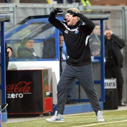 Bilder des Tages - Sport Paderborn Stefan Effenberg (Chef-Trainer SC Paderborn 07) enttaeuscht, frustriert, Emotion -- Fussball --- 2. Bundesliga --- SC Paderborn 07 vs Rasen Ballsport Leipzig --- 26.02.2016 Copyright: Sippel xEibner-Pressefoto EP_rsl